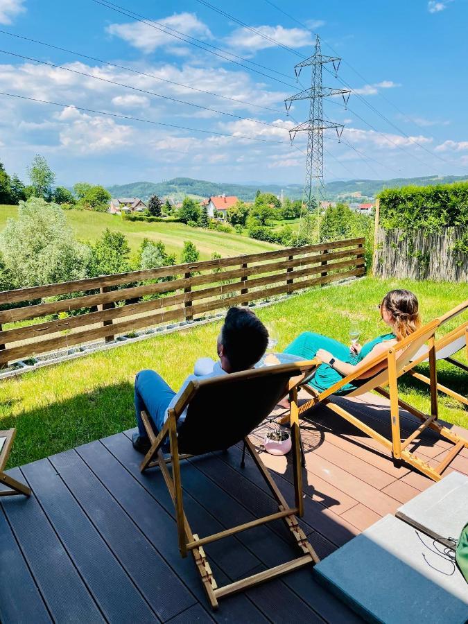 Muhldorf Bei Feldbach Gaestetraum Mit Wunderschoenem Ausblick Und Garten 아파트 외부 사진